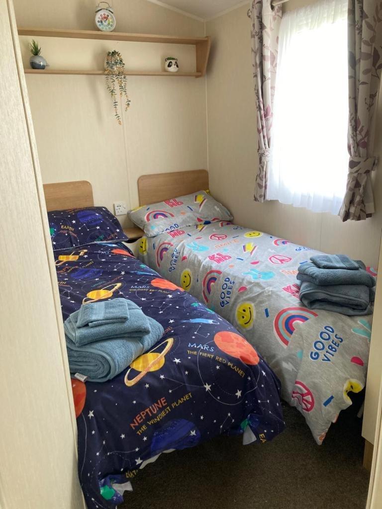 Caravan Hire Thornwick Bay Фламбъро Екстериор снимка